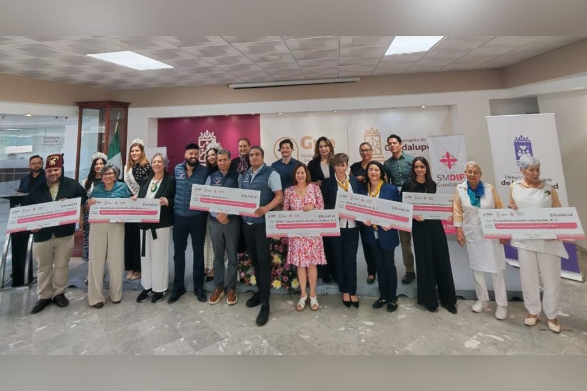 Gobierno de Guadalupe entrega más de 252 mil pesos a siete asociaciones civiles