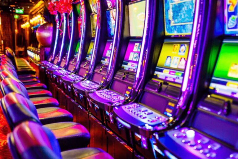 La evolución de los slots: de las máquinas mecánicas a la expansión de los slots online