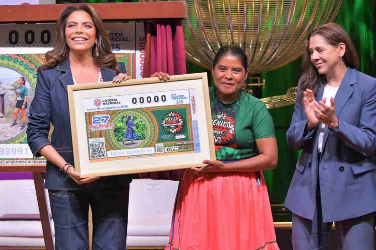 Lotería Nacional reconoce a las corredoras de México Imparable con billete conmemorativo