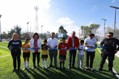 Miguel Varela inaugura dos nuevas canchas y suma 14 espacios deportivos rehabilitados en la capital