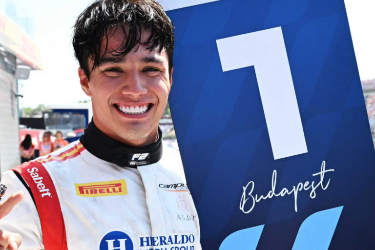 Noel León gana la carrera principal de F2 en Hungría 2026 y hace historia