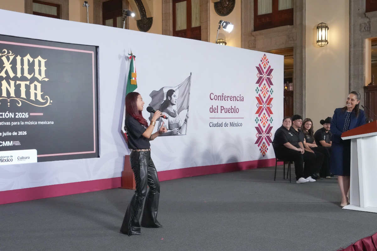 Sheinbaum presenta a semifinalistas de México Canta 2026; destaca mensaje de paz y unión